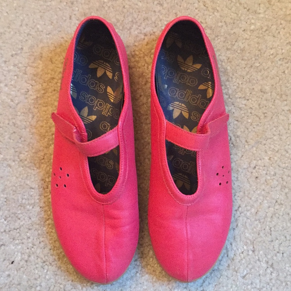 Adidas Maryjane gymnastic shoe